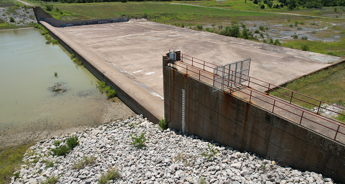 Lewisville Dam Safety Modification Shimmick // Leader in Water and